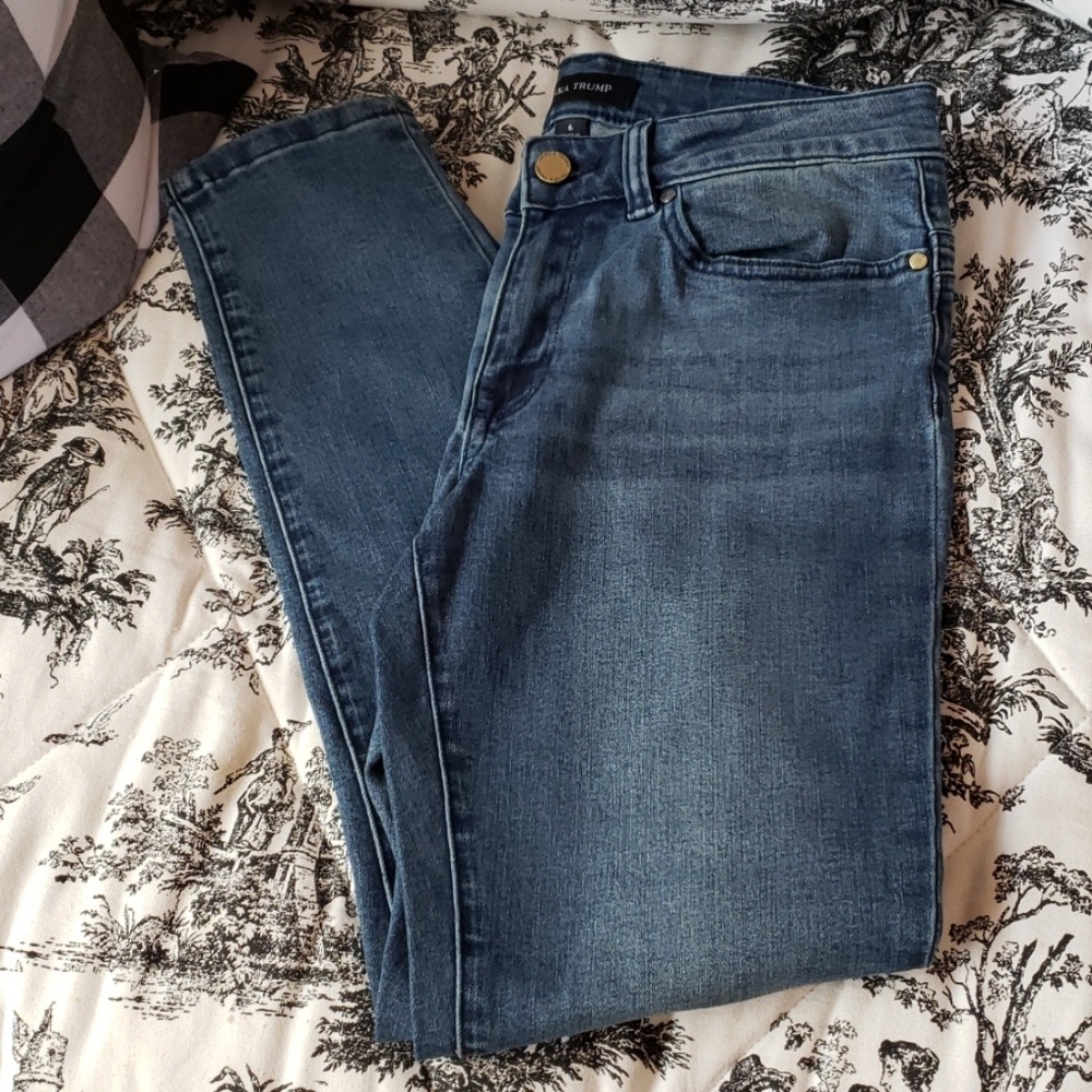 Ivanka Trump sculpting jeans. Size 6.